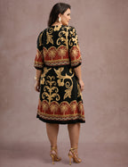 Vestido Midi Barrado Manga 3/4 Preto