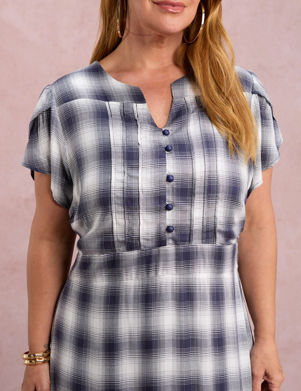 Vestido Midi Xadrez Com Botão Azul