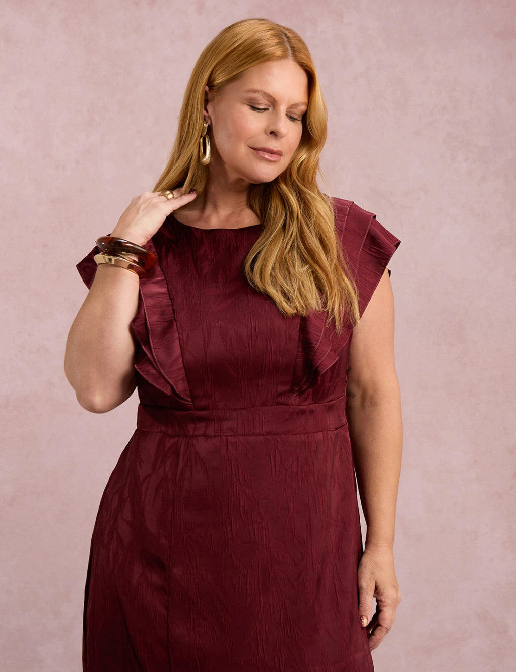 Vestido Midi Com Babados Vinho