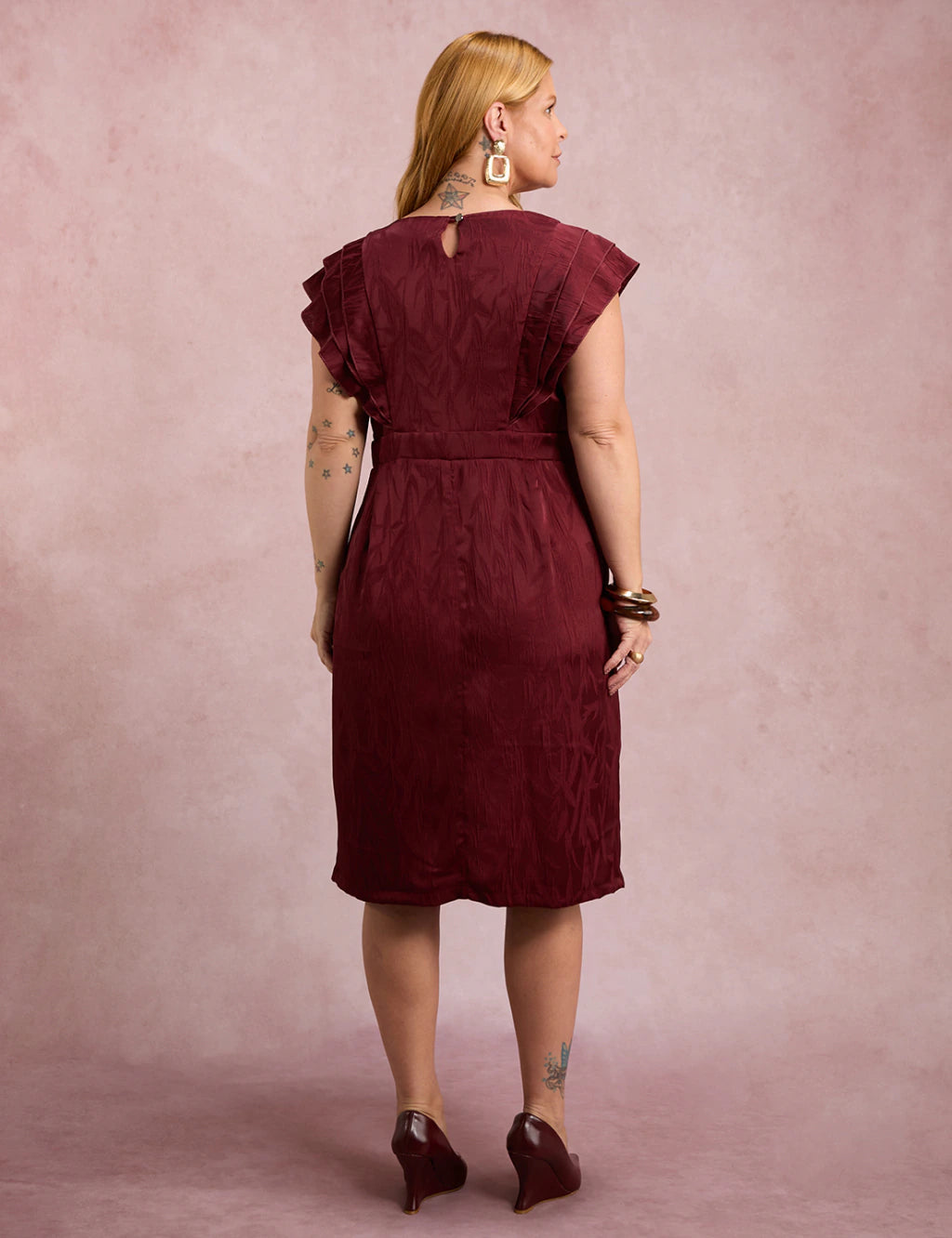 Vestido Midi Com Babados Vinho