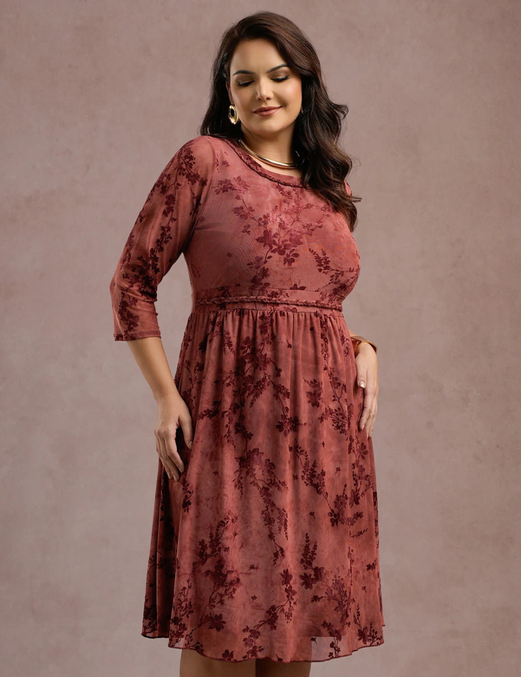 Vestido Midi Flocado Com Trança Vinho