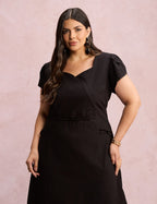 Vestido Midi Com Detalhe Cordinha Preto