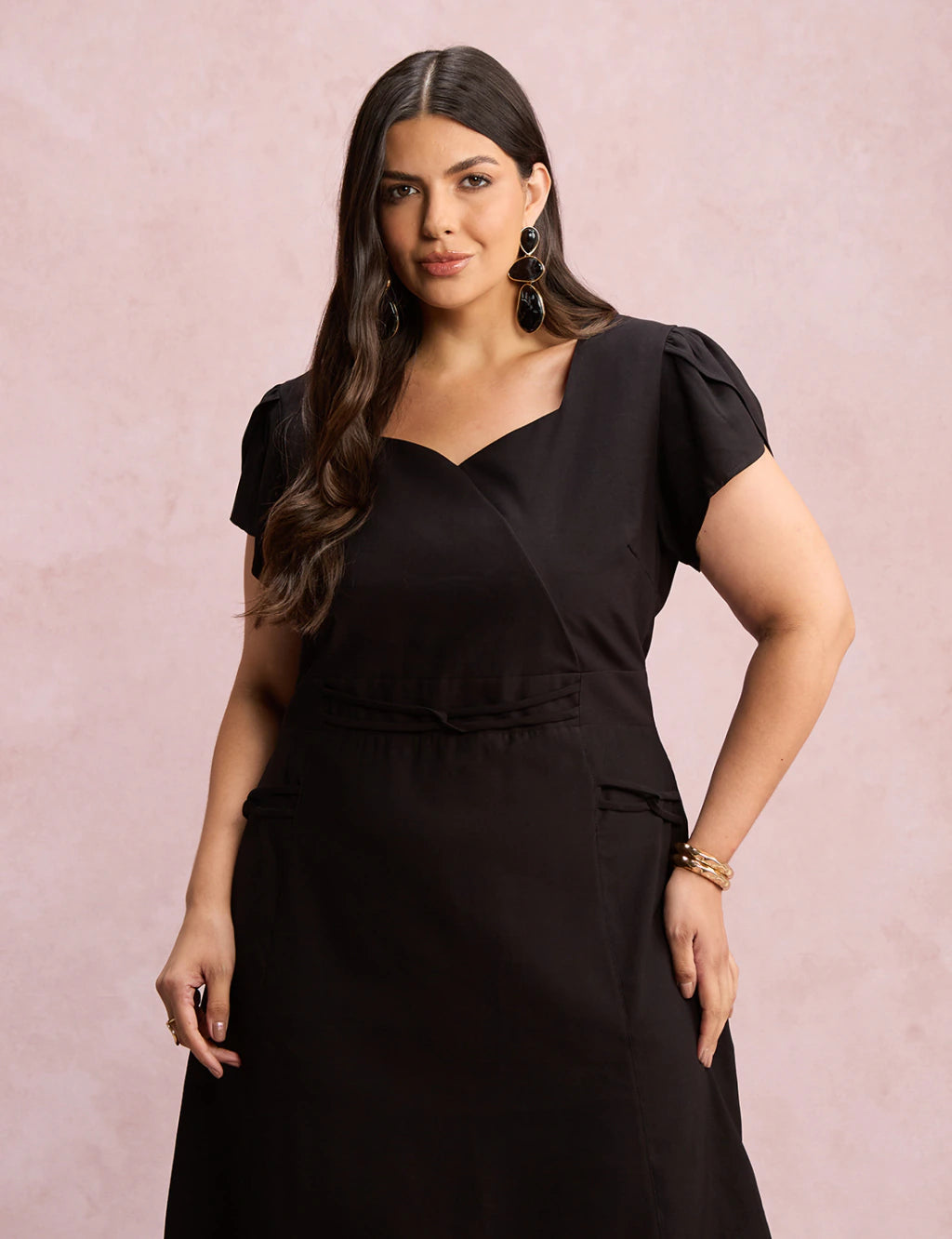 Vestido Midi Com Detalhe Cordinha Preto