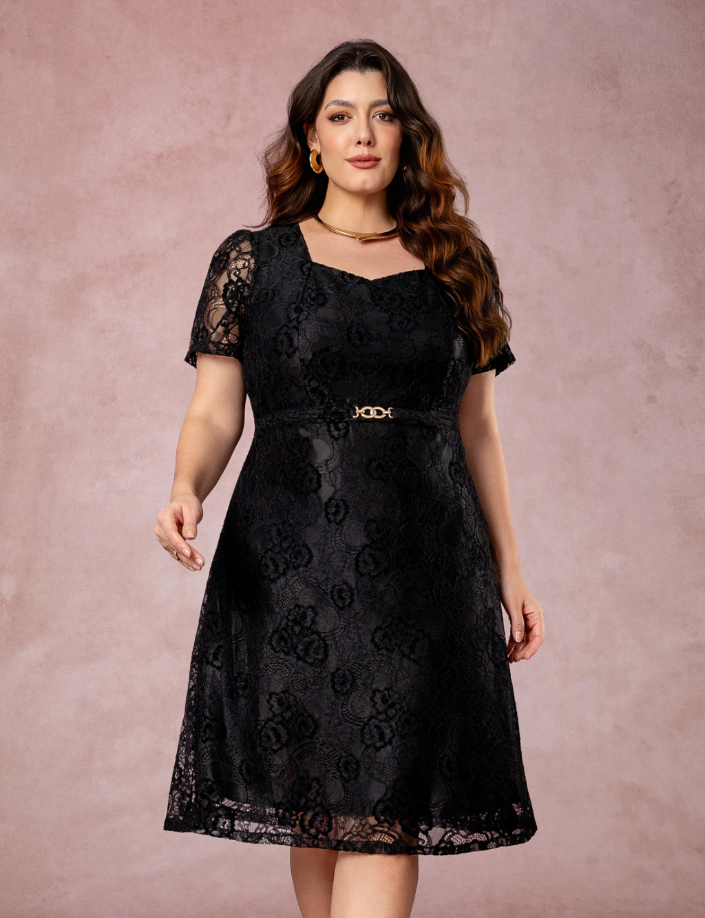 Vestido Midi Decote Princesa Preto