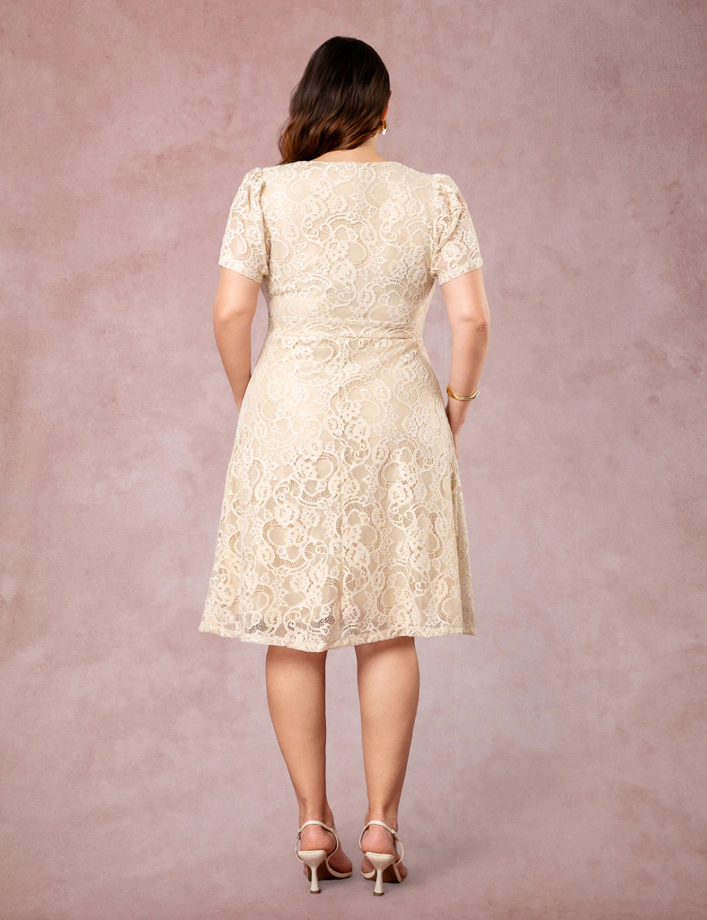 Vestido Midi Decote Princesa Bege