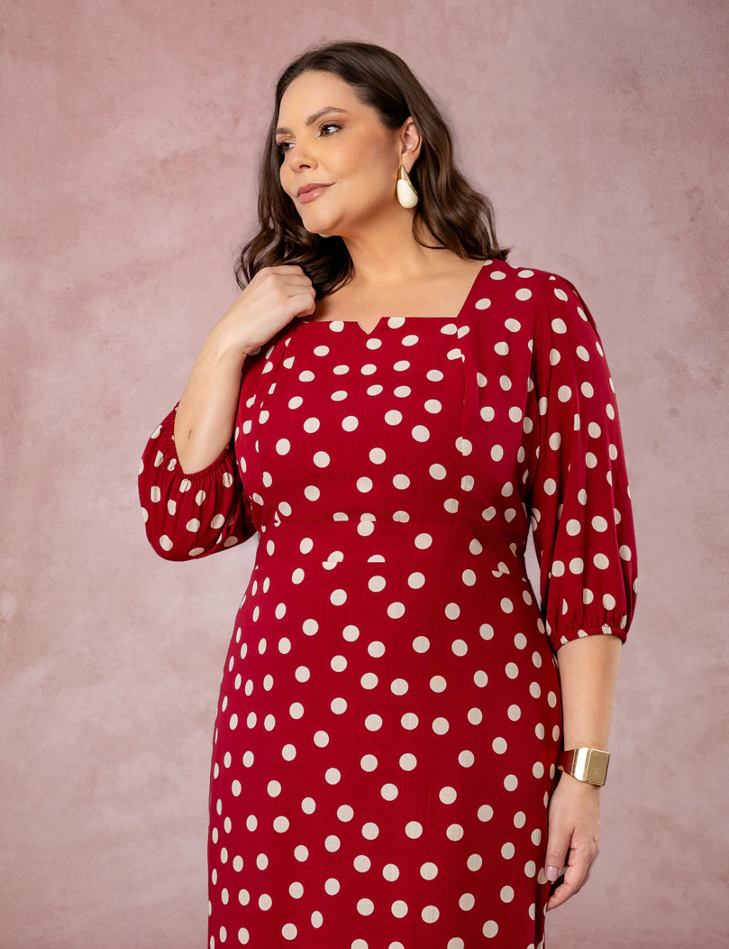 Vestido Midi Decote Princesa Poá Vinho