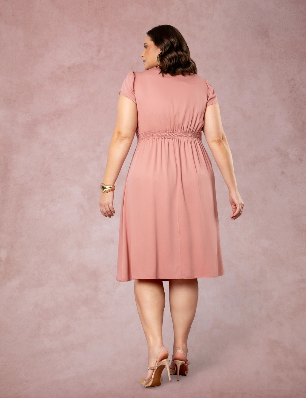 Vestido Midi Encorpado Com Fivela Rosé