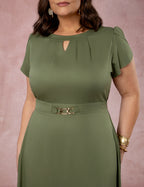Vestido Midi Encorpado Com Fivela Musgo