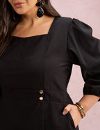 Vestido Midi Botões Metais Na Pala Preto