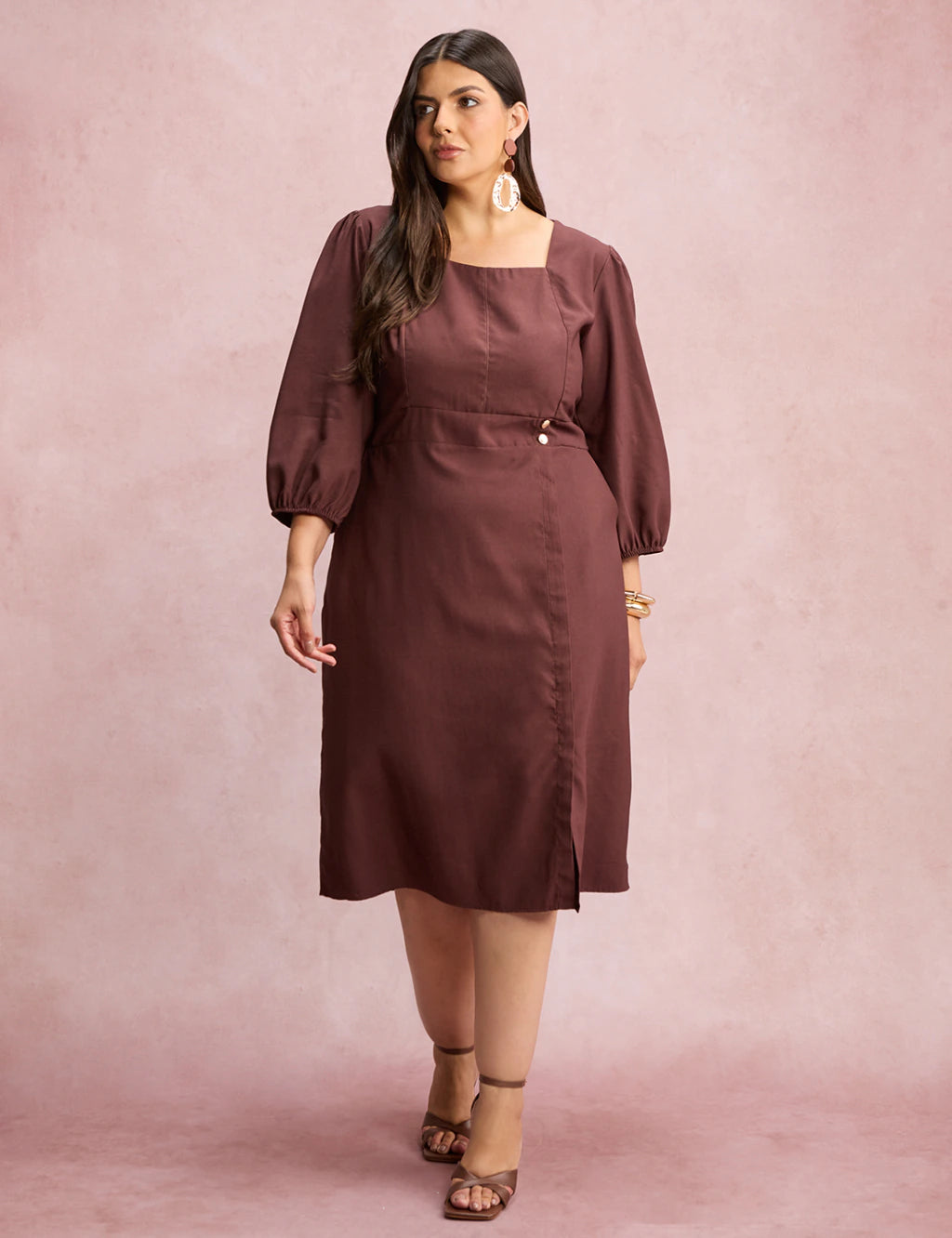 Vestido Midi Botões Metais Na Pala Marrom