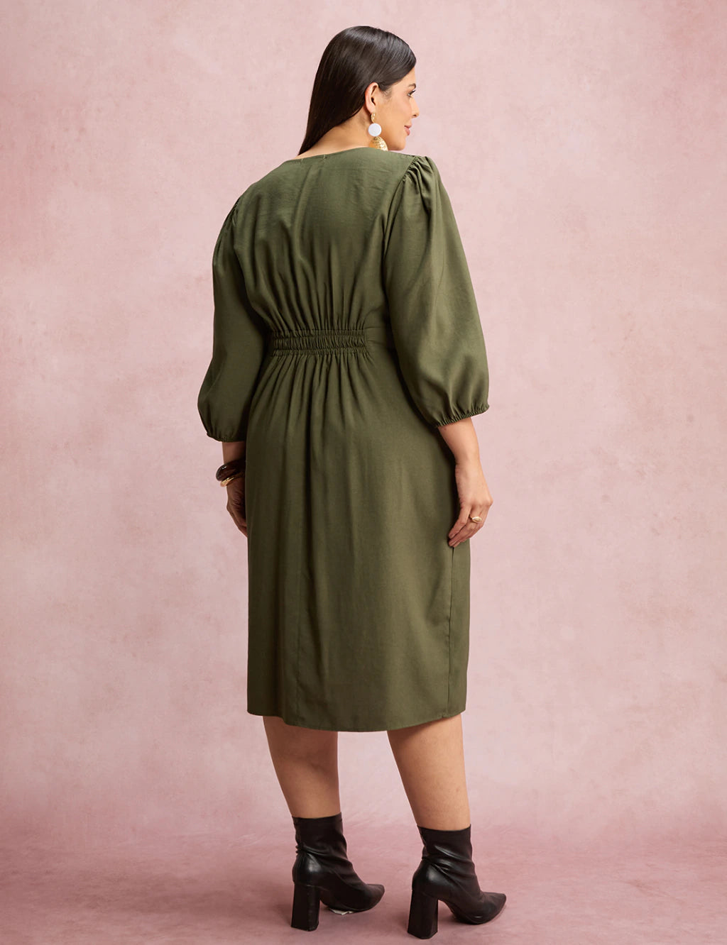 Vestido Midi Botões Metais Na Pala Musgo