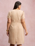Vestido Midi Com Textura Bolso Bege