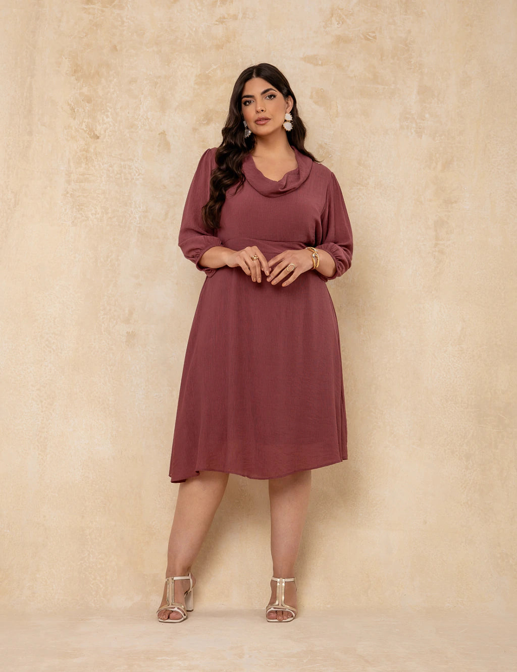 Vestido Midi Yorio Gola Bola Vinho