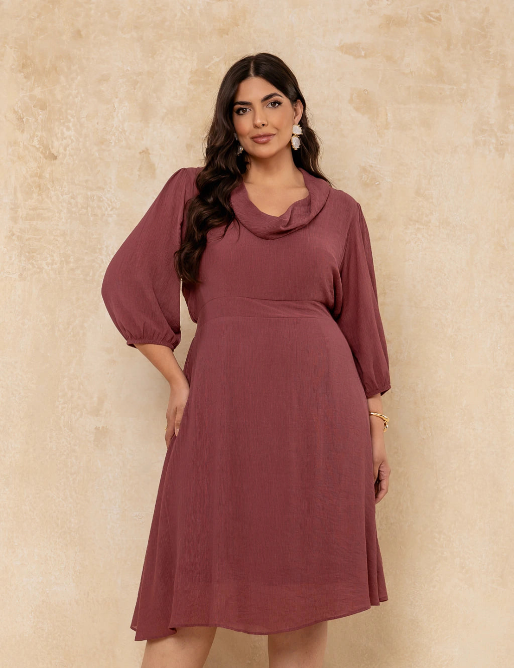 Vestido Midi Yorio Gola Bola Vinho