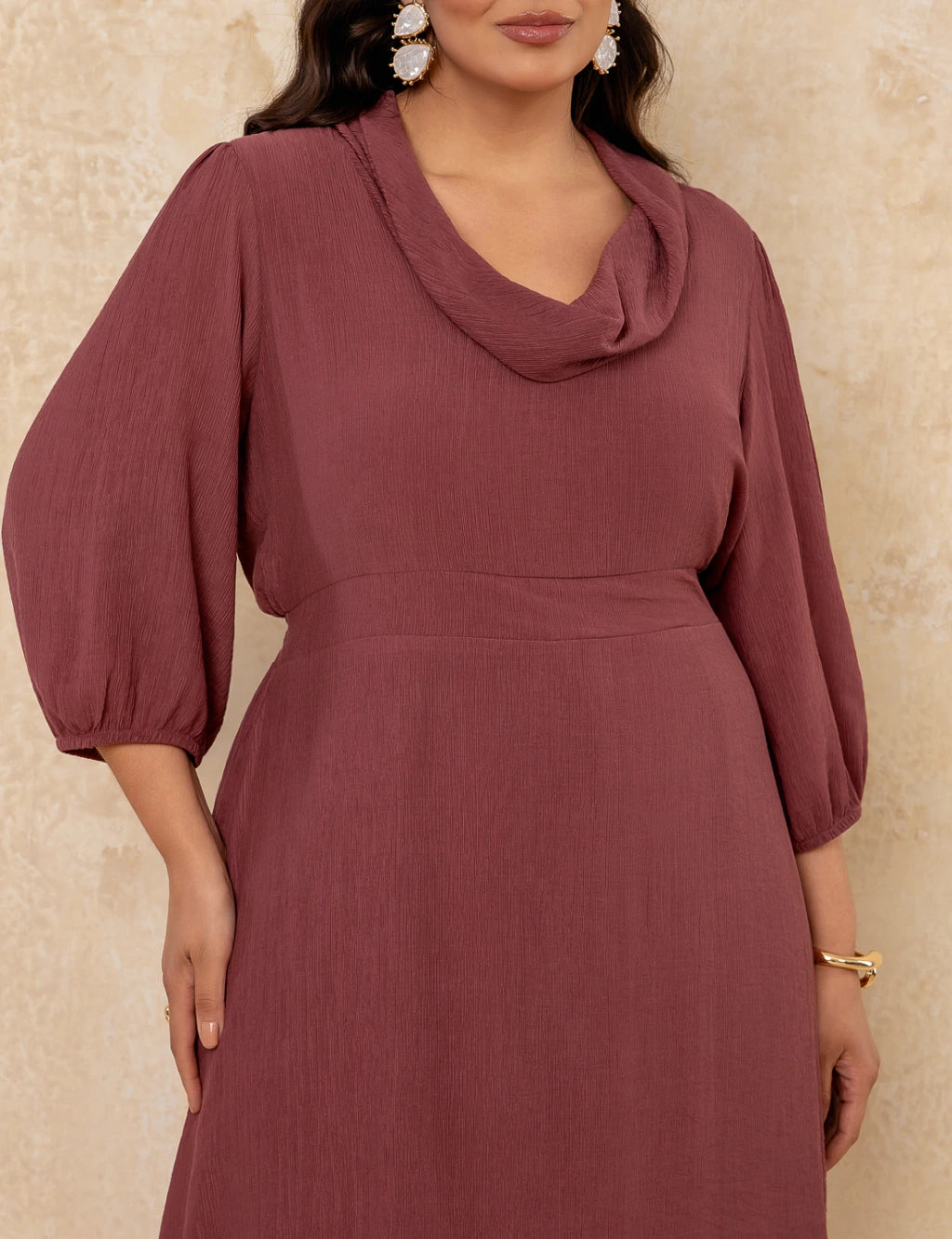 Vestido Midi Yorio Gola Bola Vinho