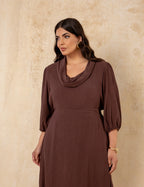 Vestido Midi Yorio Gola Bola Marrom