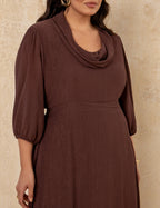 Vestido Midi Yorio Gola Bola Marrom