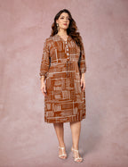 Vestido Midi Estampado Chemise Marrom