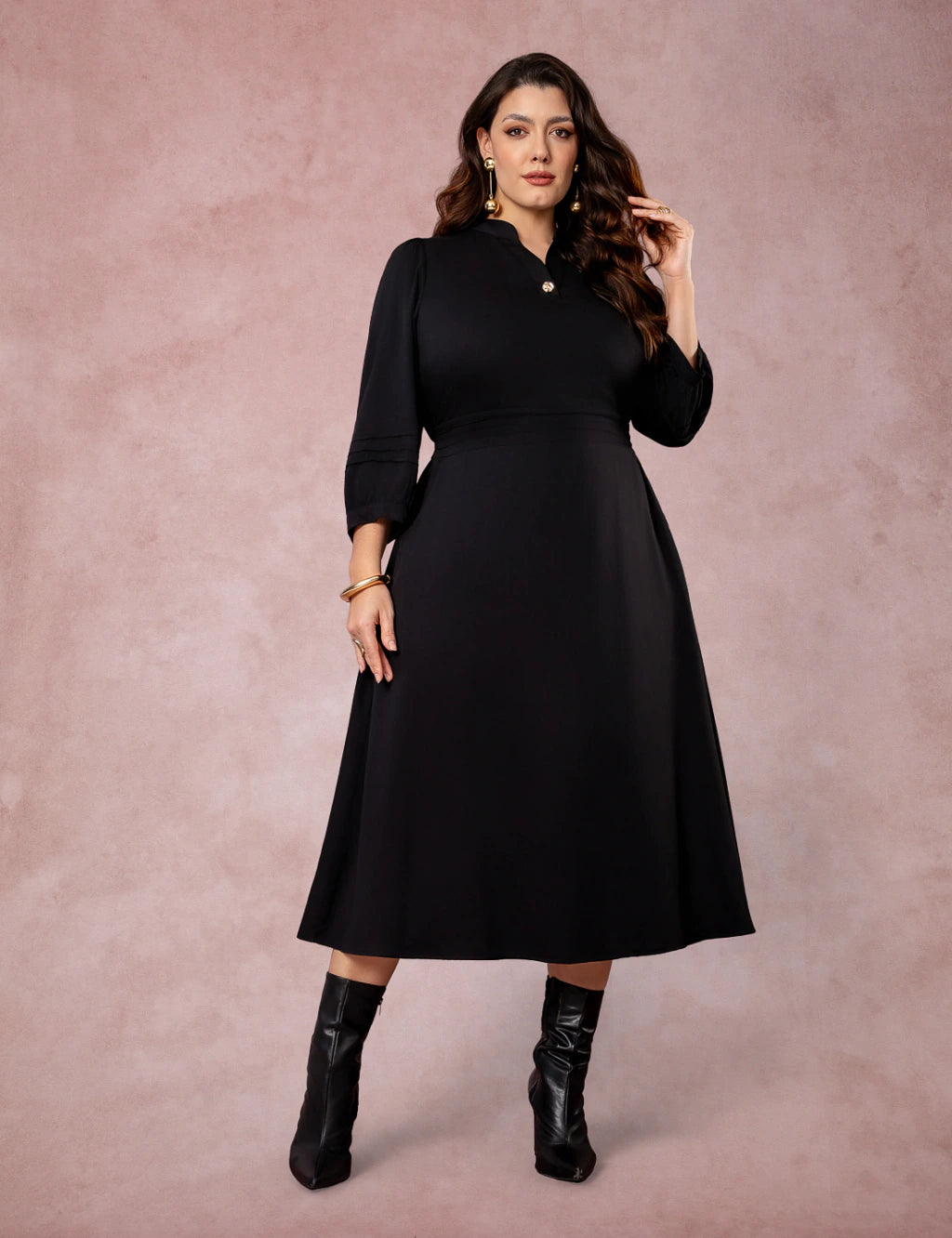Vestido Midi Encorpado Com Nervuras Preto