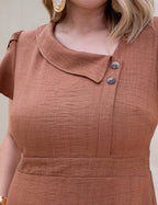 Vestido Midi Com Botão Marrom