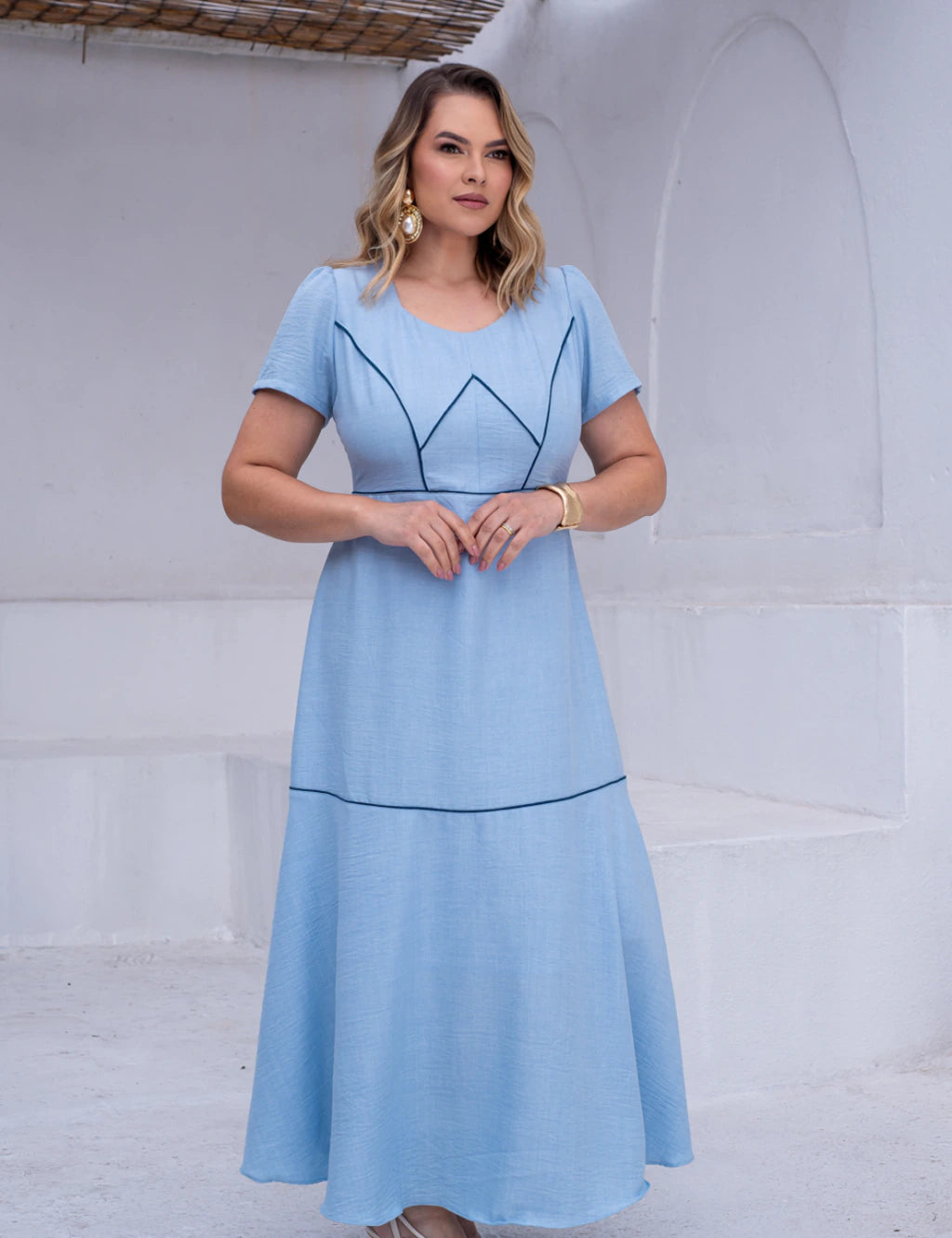 Vestido longo Com Detalhe Vivo Azul