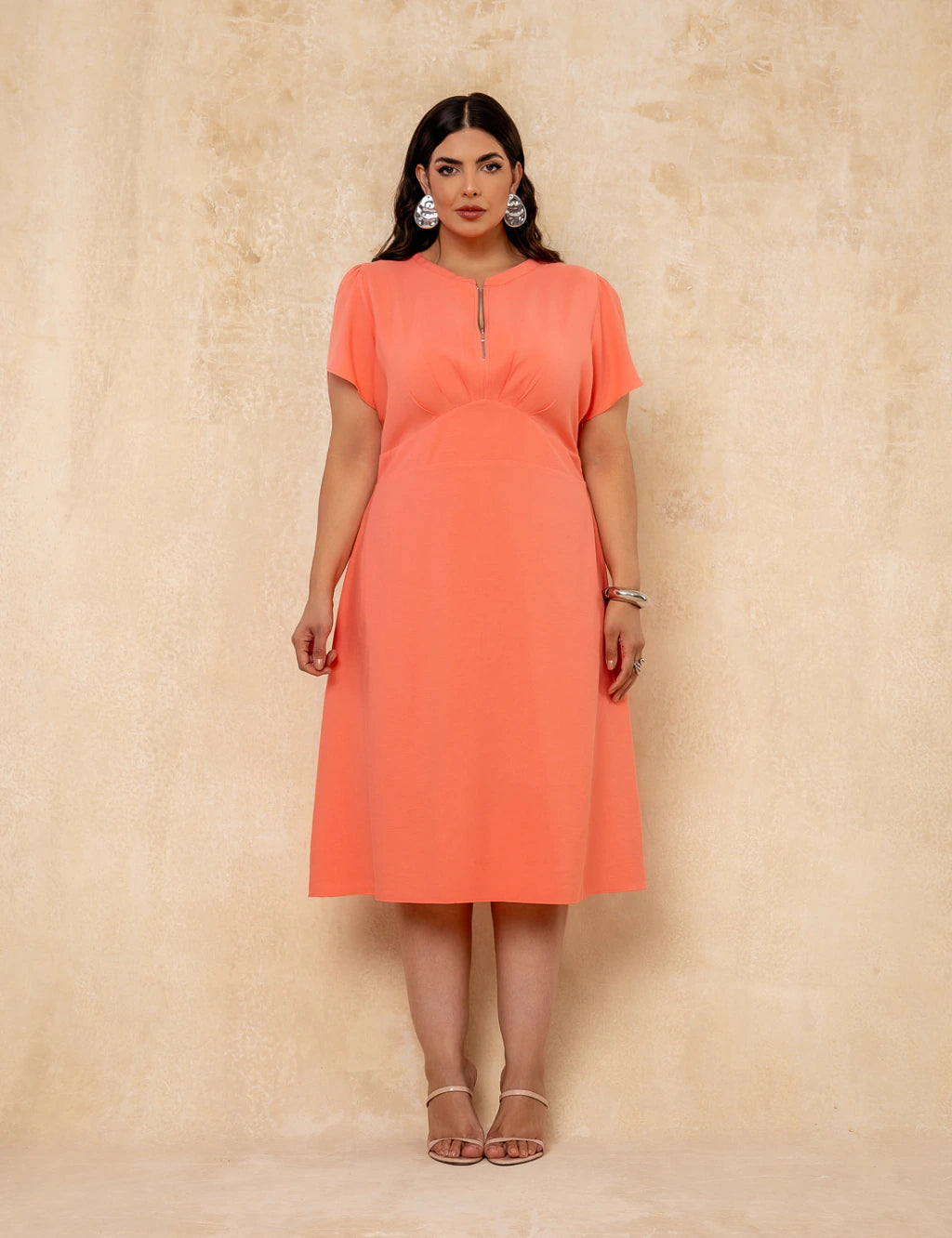 Vestido Midi Com Zíper Metal Salmão