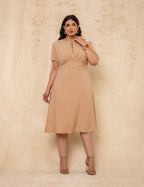 Vestido Midi Com Zíper Metal Bege