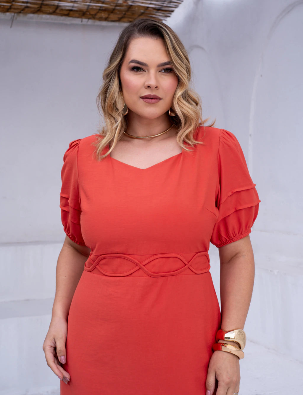 Vestido Midi Decote Ondas Na Pala Telha
