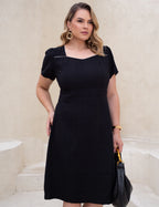 Vestido Midi Com Vivo No Decote Preto