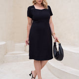 Vestido Midi Com Vivo No Decote Preto