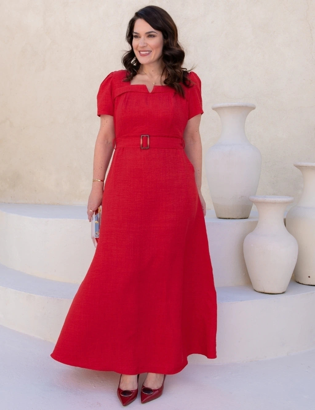 Vestido longo Com Cinto Vermelho