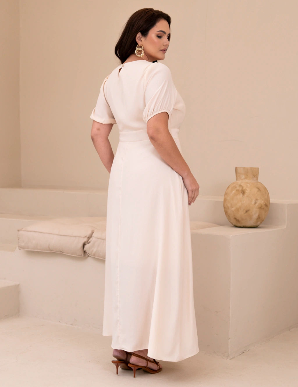 Vestido Longo Frente Detalhe Transpassado Bege