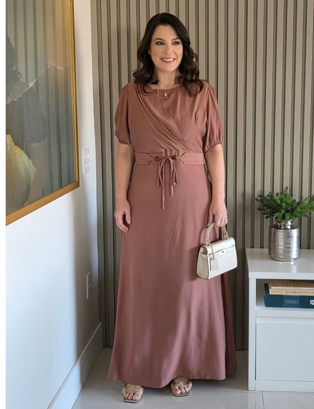 Vestido Longo Frente Detalhe Transpassado Marrom