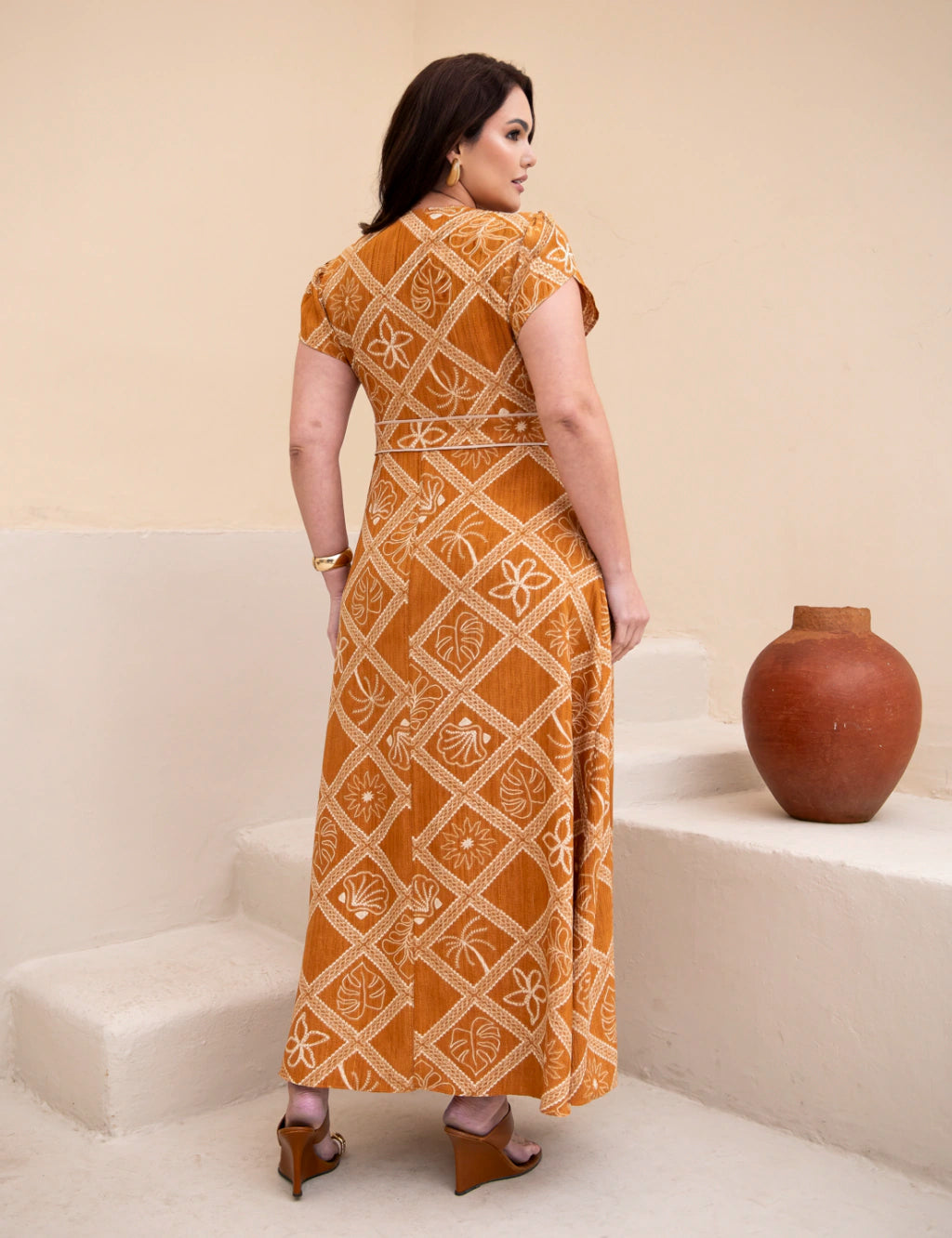 Vestido Longo Frisse Estampado Marrom