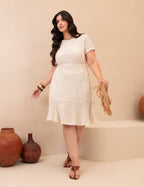 Vestido Curto Com Saia Flare Bege